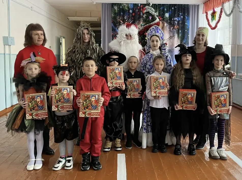 Весёлые старты «Скакуны новогодних забав»